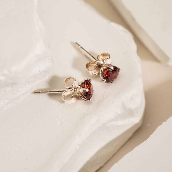Bông Tai 3 Cánh Garnet bạc S925 Opalina