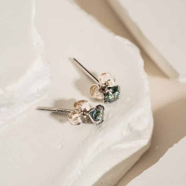 Bông Tai 3 Cánh Moissanite Xanh bạc S925 Opalina