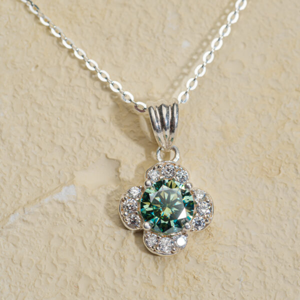 Mặt Dây Cỏ Bốn Lá Moissanite Xanh bạc S925 Opalina
