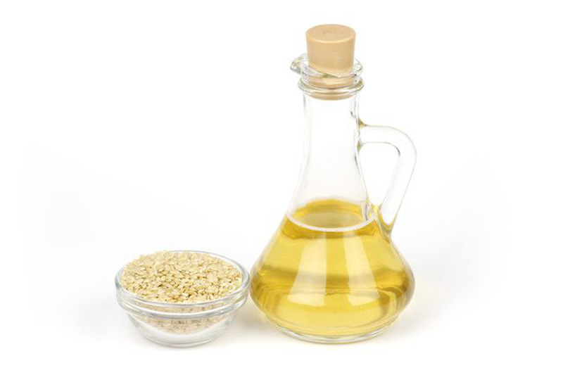Cách làm sáng bạc bằng giấm ăn - ngâm trang sức bạc S925 với giấm trắng
